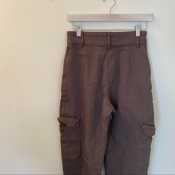 Aritzia Modern Cargo Pant - Picture 7 of 12